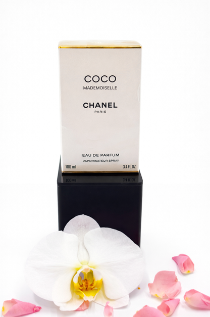 Coco Mademoiselle by Chanel – Eau de Parfum (3.4 oz / 100 ml)