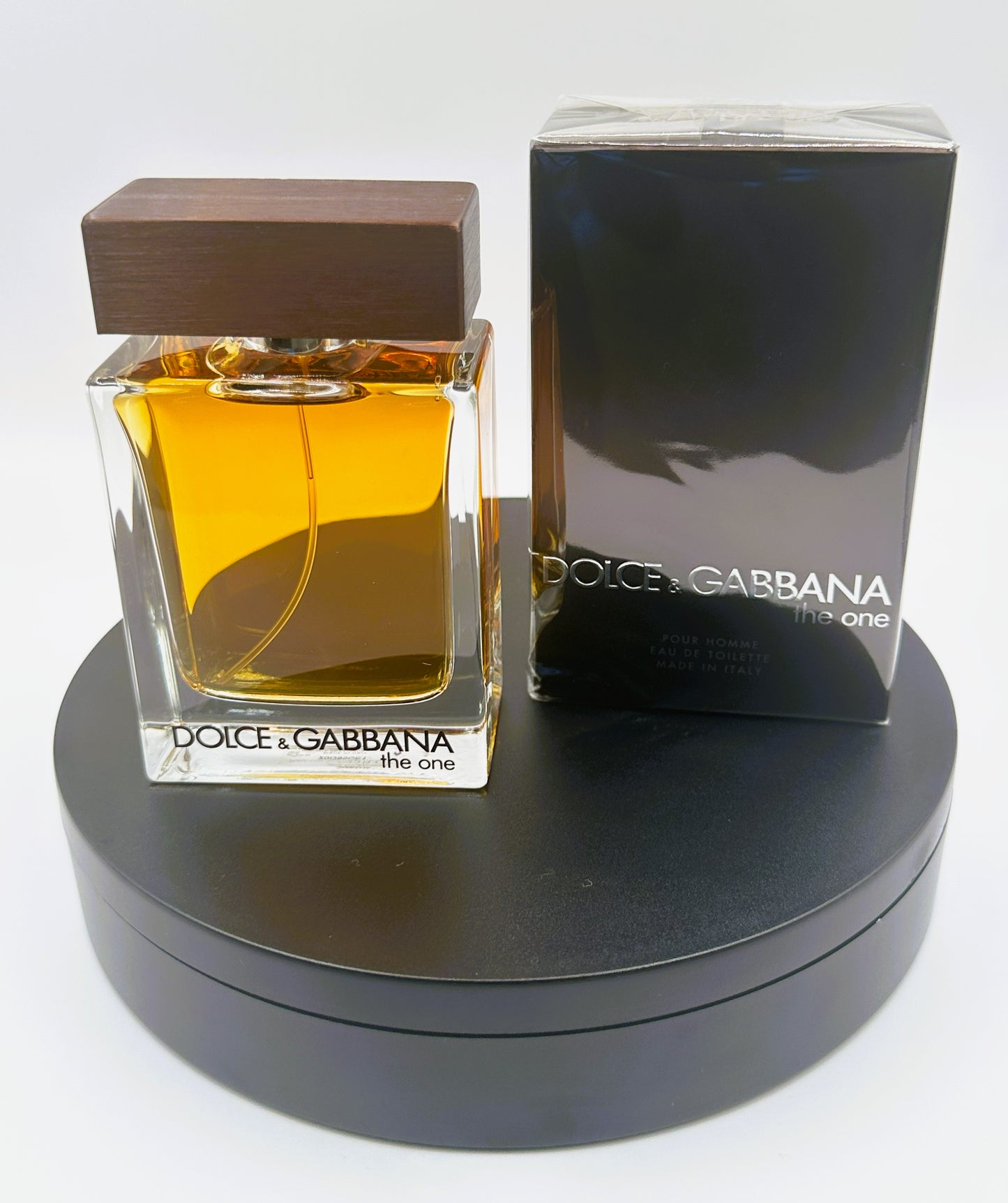 The One  by Dolce & Gabbana  – Eau de Toilette (3.3 oz / 100 ml)
