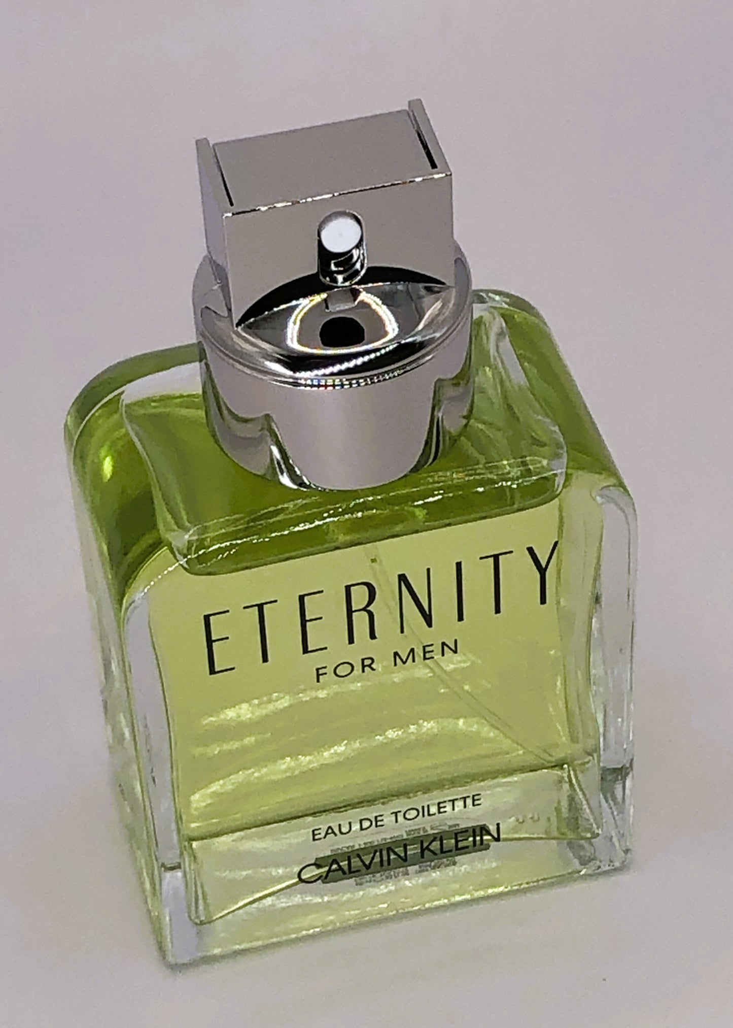 Eternity for Men by Calvin Klein – Eau de Toilette (3.3 oz / 100 ml)
