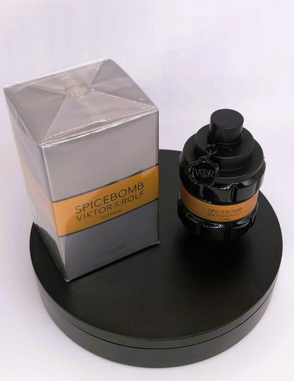 Spicebomb Extreme by Viktor & Rolf – Eau de Parfum (3.04 oz / 90 ml)