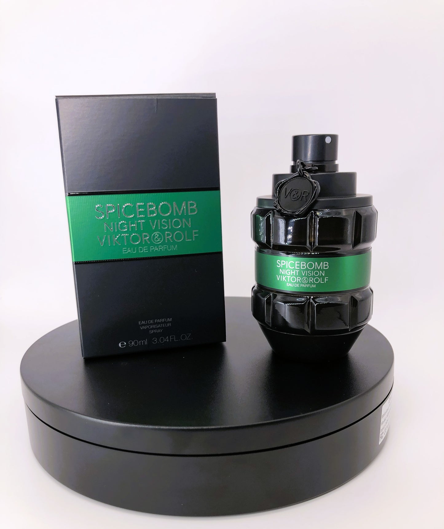 Spicebomb Night Vision by Viktor & Rolf – Eau de Parfum (3.04 oz / 90 ml)
