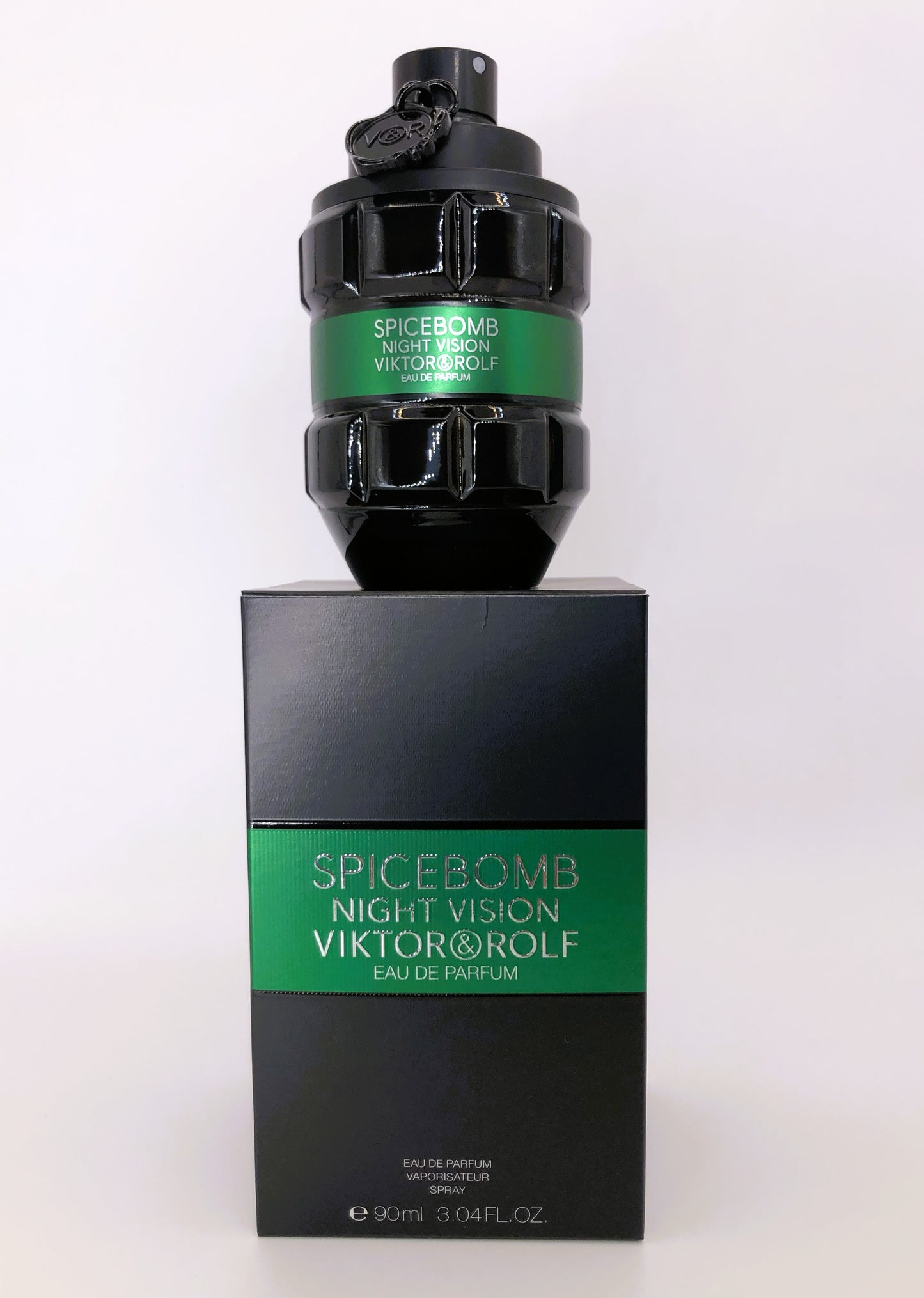 Spicebomb Night Vision by Viktor & Rolf – Eau de Parfum (3.04 oz / 90 ml)