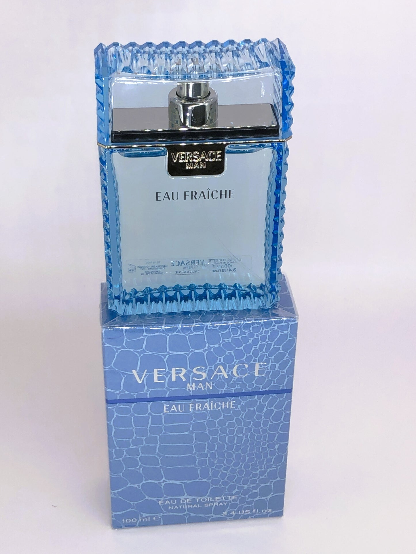 Versace Man Eau Fraîche – Eau de Toilette (3.4 oz / 100 ml)