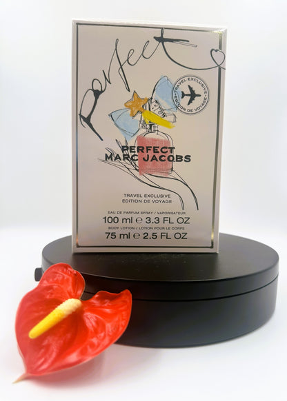 Marc Jacobs Perfect Travel Exclusive Edition De Voyage Coffret – Eau de Parfum Set (2 pcs)